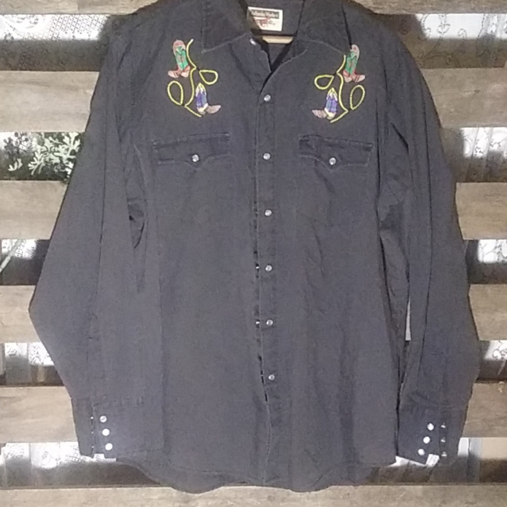 Vintage Western Style Button Down with Embroidery